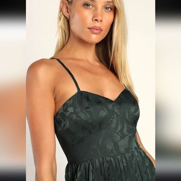 Lulu's Forest Green Midi Dress - Picture 3 of 10